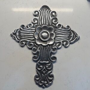 Silver Ornate Wall Cross Decor
